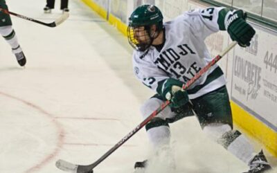 Wing’s Alumni Cory Ward Earns WCHA Rookie of the Week Honors!