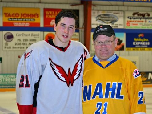 Justin Parizek Jersey Auction Raises over $1,600 for the Red Cross