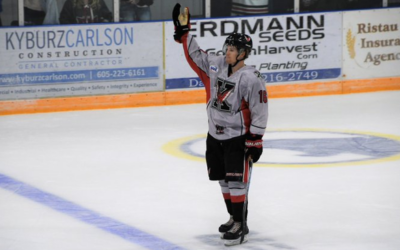 Raise Your Hand If You’re Ready For Wings Hockey Tonight @ The Odde!