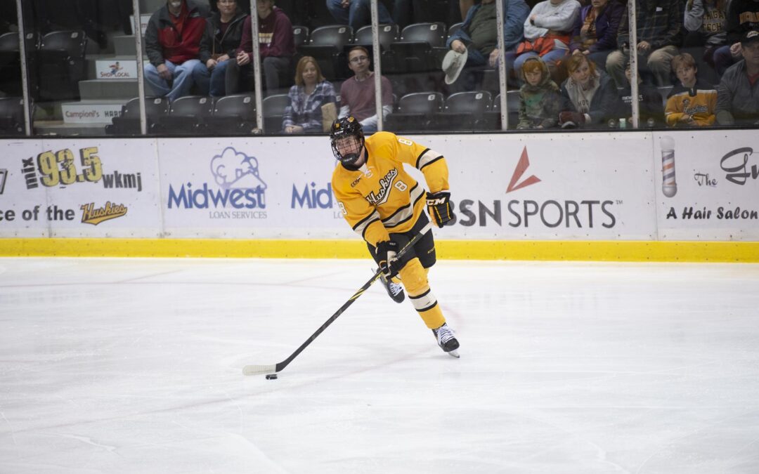 Seven former Wings eye Frozen Four